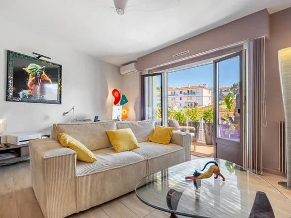 Appartement 3 pièces de 64 m² situé à Cannes