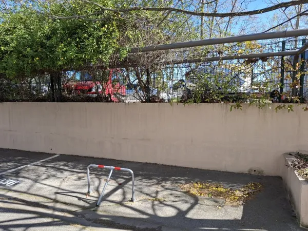 Loue parking 10m²