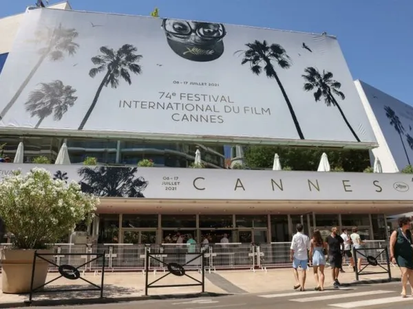 CANNES RESTAURANT 150M2 120 COUVERTS EN PLEIN CENTRE DE LA VILLE