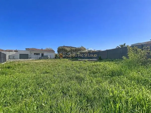 Terrain constructible 567 m²