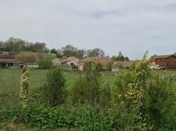 Terrain 665 m²