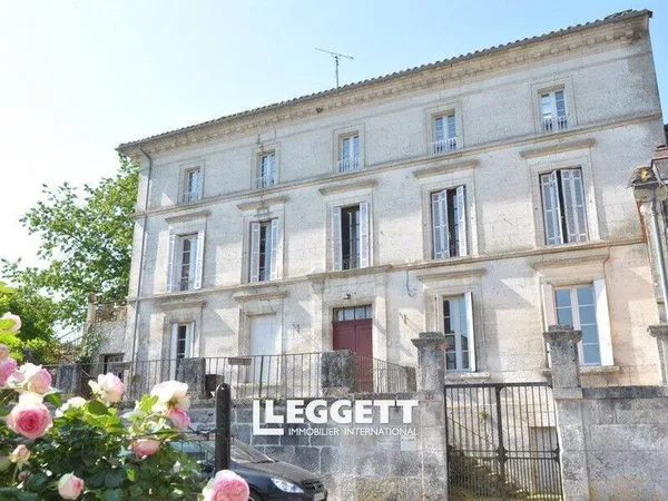 Maison 5 pièces 228 m²