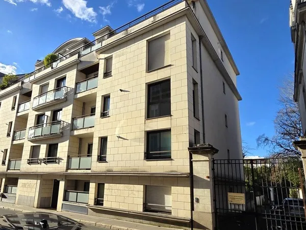 APPARTEMENT CONTEMPORAIN FAMILIAL D'EXCEPTION - TERRASSE - BALCON - DOUBLE GARAGE - CAVE