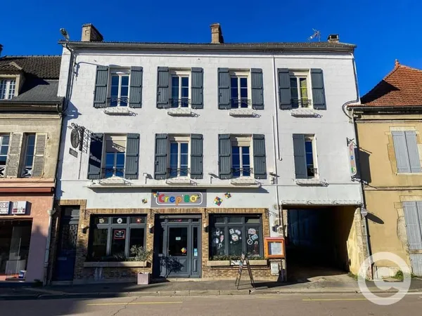 Immeuble 390 m²