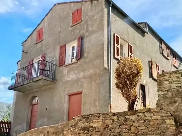 Maison 7 pièces 100 m²
