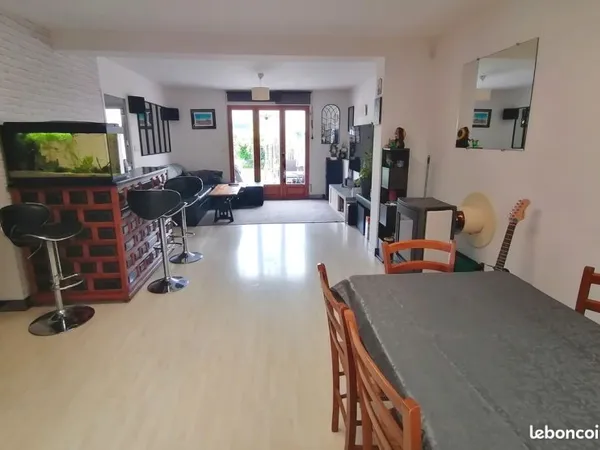 Maison 5 pièces 100m² + buanderie 10m² + atelier 18m² et dépendance. DPE Classe B, Quartier prisé du