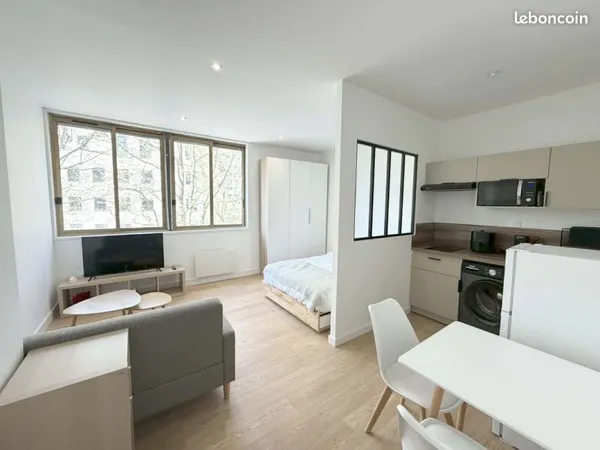 Studio 1 pièce 26 m²