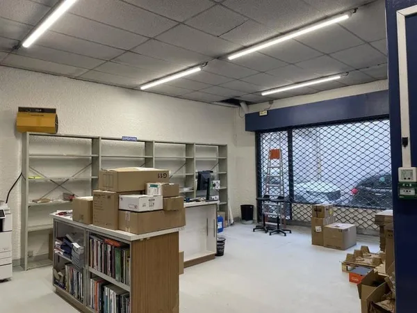 Boutique 431 m²