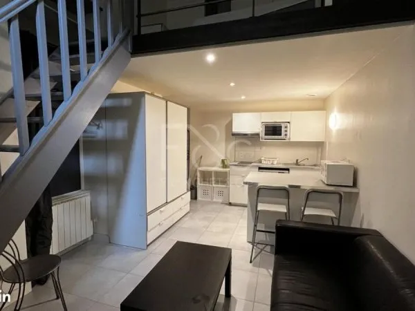 Studio 1 pièce 24 m²
