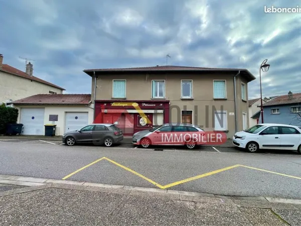 Maison 10 pièces 300 m²