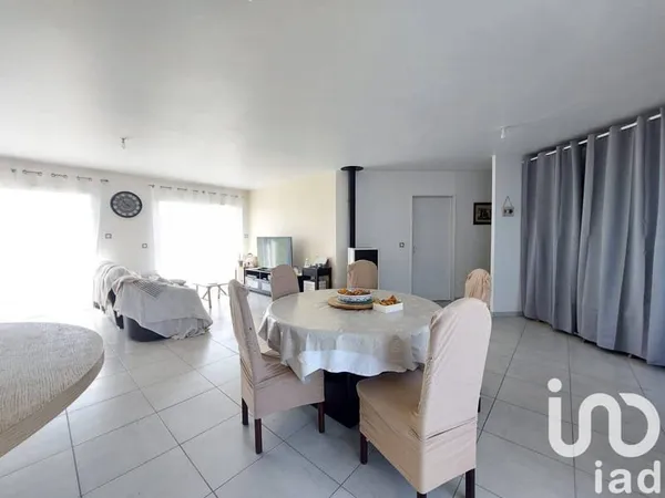 Maison de plain-pied 5 pièces 122 m²
