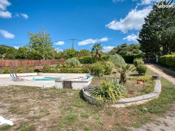 Maison 8 pièces 150 m²