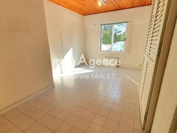 A vendre appartement plage Nauzan. St Palais/ Mer