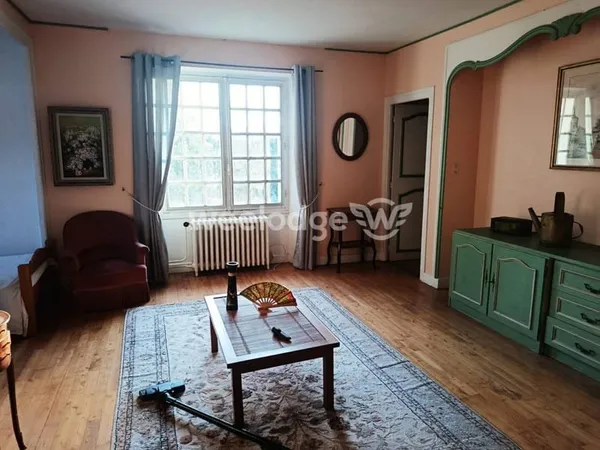 Maison 10 pièces 239 m²