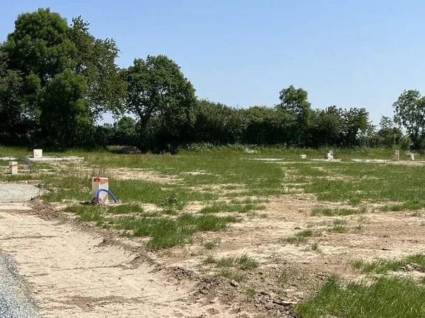 Terrain 602 m²