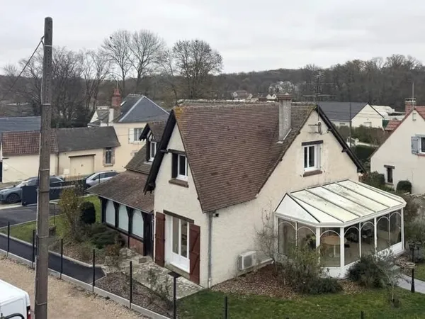 Maison Individuelle T7 Saint Jean De Braye 178 m2 - -séjour double + véranda - 4 chambres dont une s