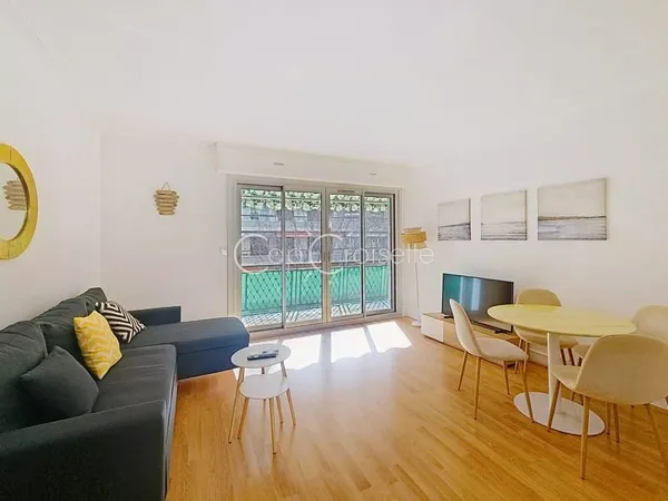 Cannes - Basse Californie 2P 50 m2 Etage élevé Proche centre ville