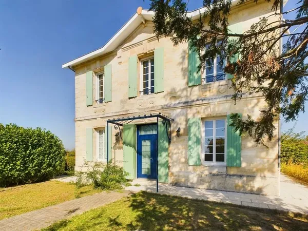 Splendide Maison de Maître au coeur des vignobles à 45 minutes de Bordeaux