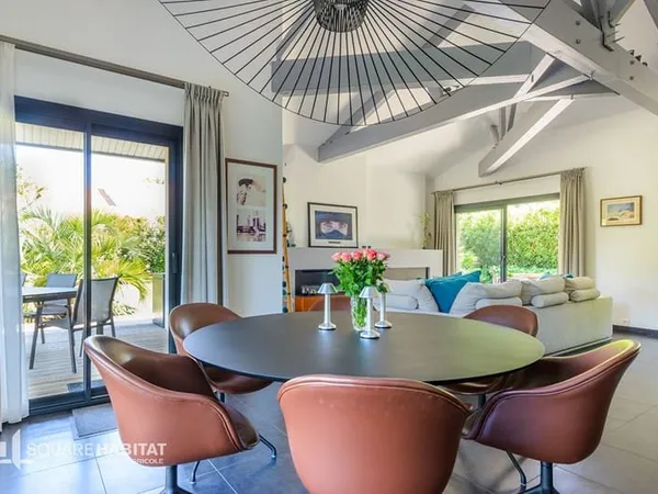 Maison Vertou 6 pièce(s) 205 m²