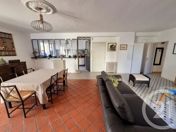 Maison 7 pièces 280 m²