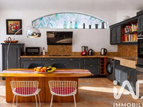 Appartement 3 pièces 146 m²