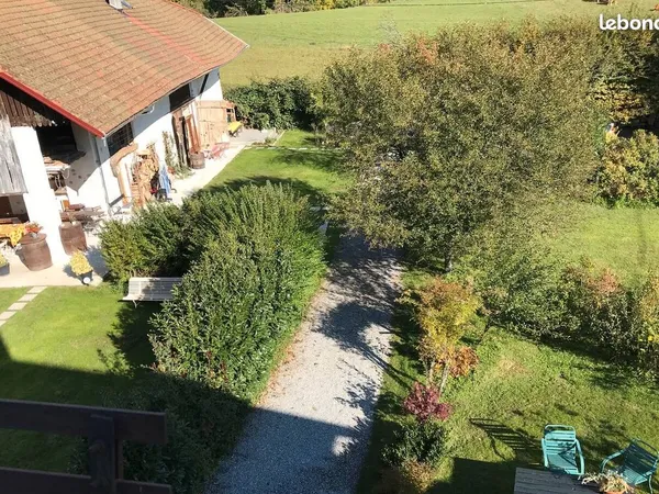 Location duplex spacieux (72 m2) et calme avec terrasse privative et jardin partagé - verrens arvey
