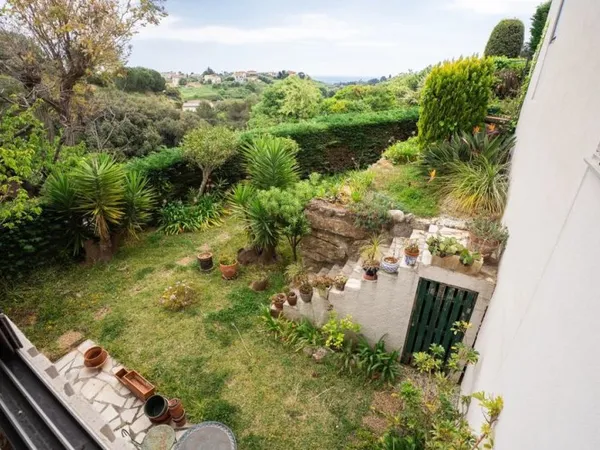 4/5 PIECES DUPLEX 105M2 FABRON AVEC JARDIN PRIVATIF de 145M2
