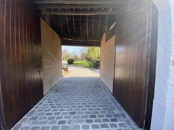 Maison 8 pièces 273 m²