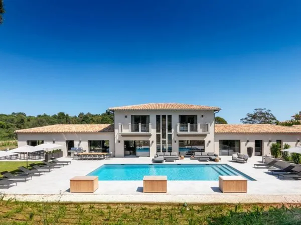 GOLFE DE SAINT-TROPEZ - GIGARO - 6 CHAMBRES - PISCINE - PROCHE PLAGES