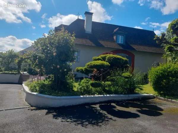 Maison 7 pièces 180 m2