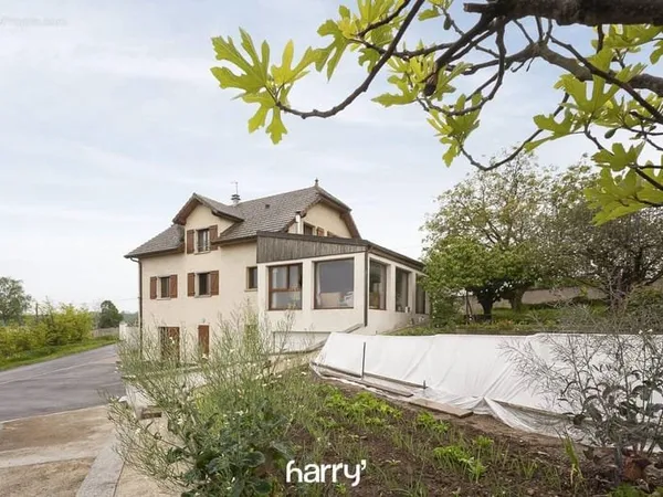 Maison 7 pièces 174 m²