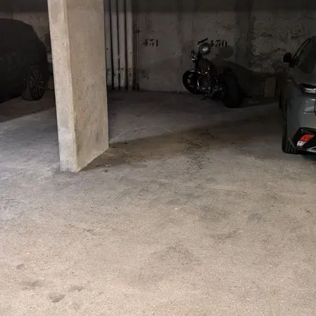 Location Parking Paris 5e - Voiture, Moto ou Scooter