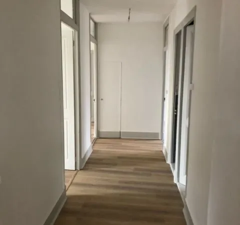 Appartement T5 de 125 M2 (ou Bureau)