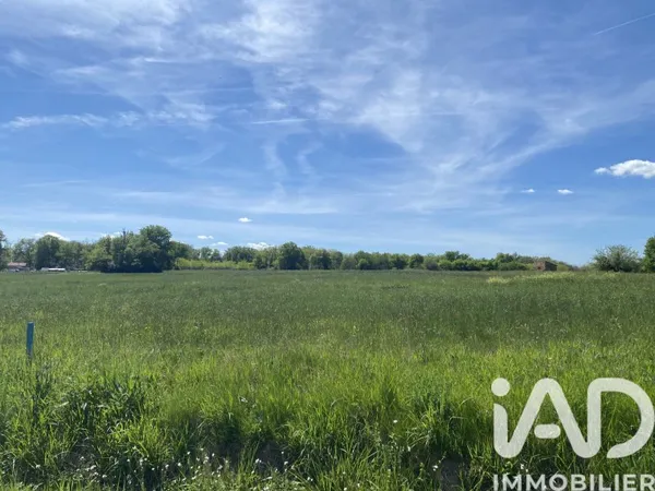 Terrain 2500 m²