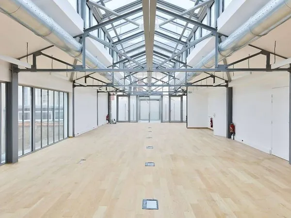 Local commercial 173 m²