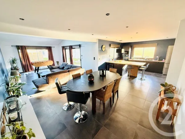 Maison 4 pièces 144 m²