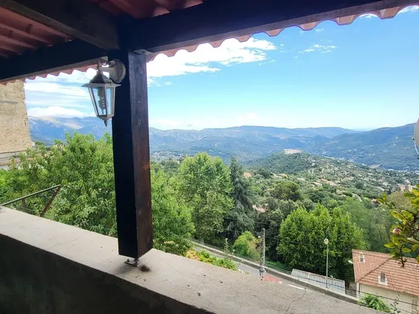 F4, 68m2 + terrasse avec vue dégagée