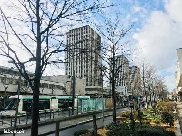 Murs commerciaux 329 m² Sarcelles