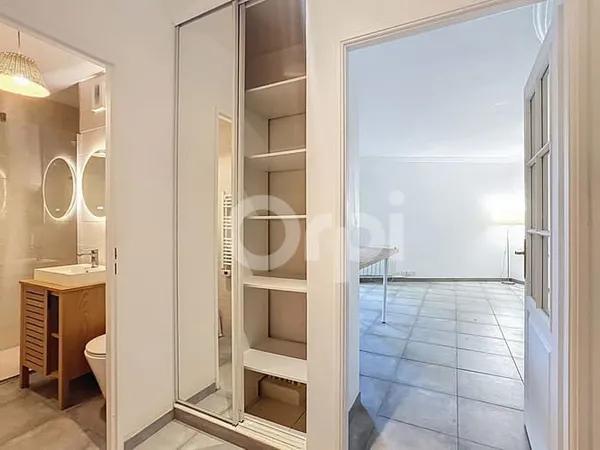 Studio 1 pièce 27 m²