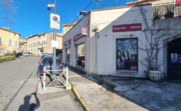 Local commercial 90 m²