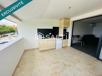 Studio vue mer, rénové, parfait état, meublé.