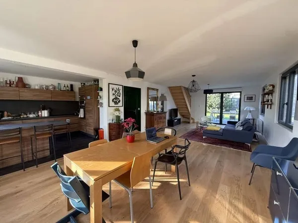 Maison 6 pièces 142 m²