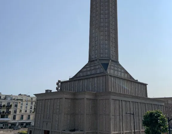 BOULEVARD FRANCOIS PREMIER - PARKING EN SOUS SOL PRIVATIF