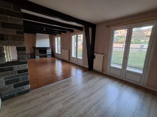 Maison Vesoul 8 pièces 132 m2 à 199 900 euros