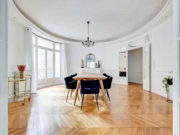 Appartement 8 pièces 278 m²