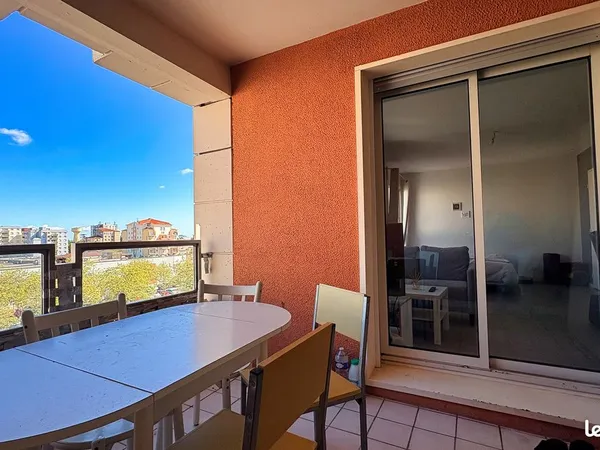 Appartement T1bis avec terrasse