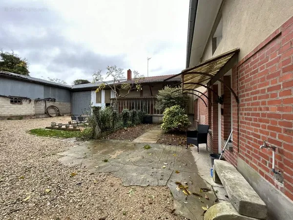 Ensemble Immobilier à 10km de Vitry le François