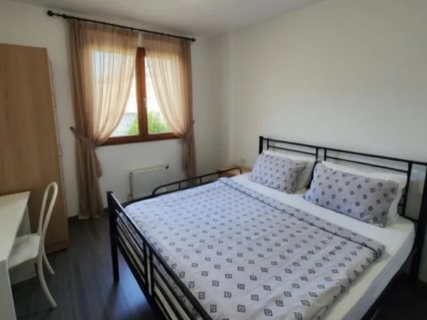 Chambre meublée à louer - RER D 5 min - Maison calme - 400 TTC