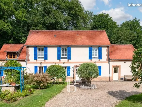 Maison 17 pièces 302 m²