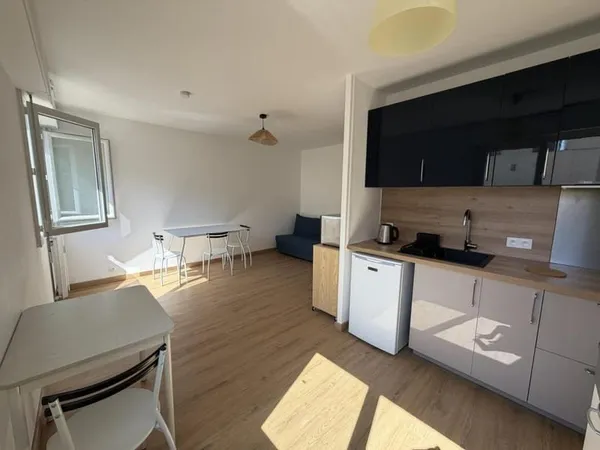 Appartement Location Marseille 1p 29m² 700€